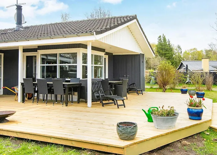 Seaside Haven With Swing - By Traum *